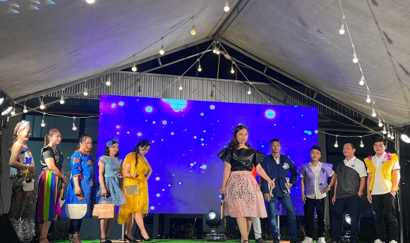 Loạt ảnh tiệc tất niên cuối năm 2022 (1)