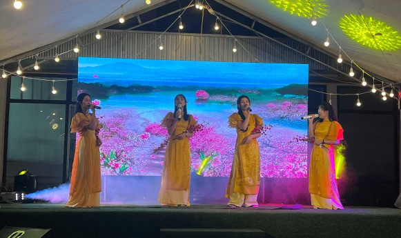 Loạt ảnh tiệc tất niên cuối năm 2022 (2)