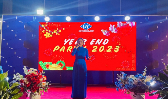 Tiệc tất niên cuối năm 2023