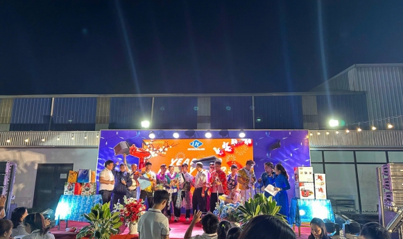 Tiệc tất niên cuối năm 2023